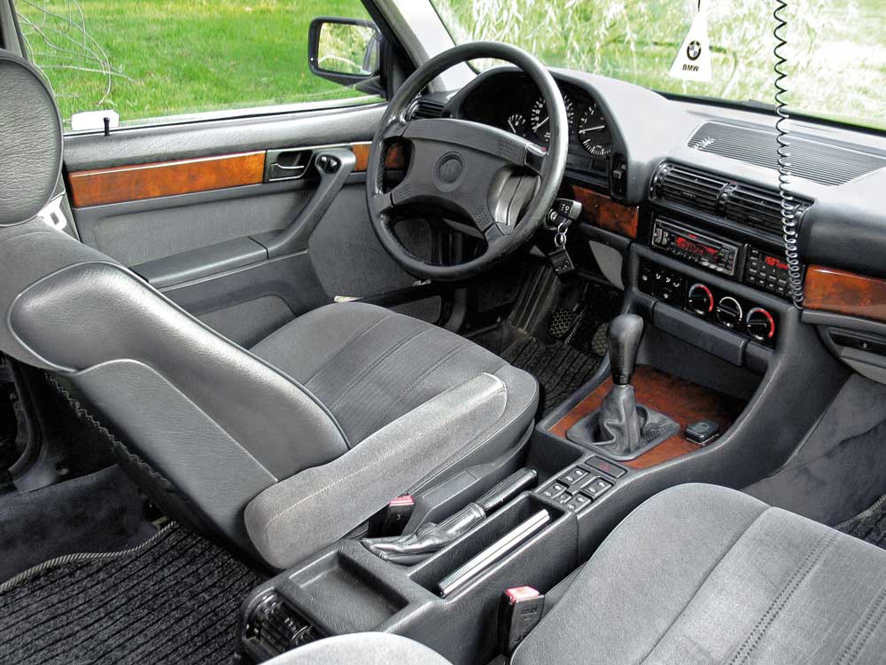 Bmw 750 E32