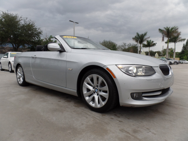 Bmw Convertible 2011