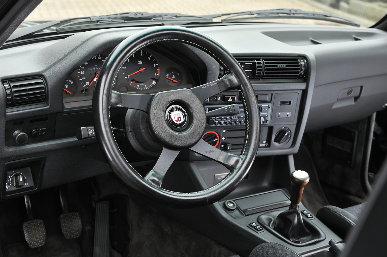 Bmw E30 2.7