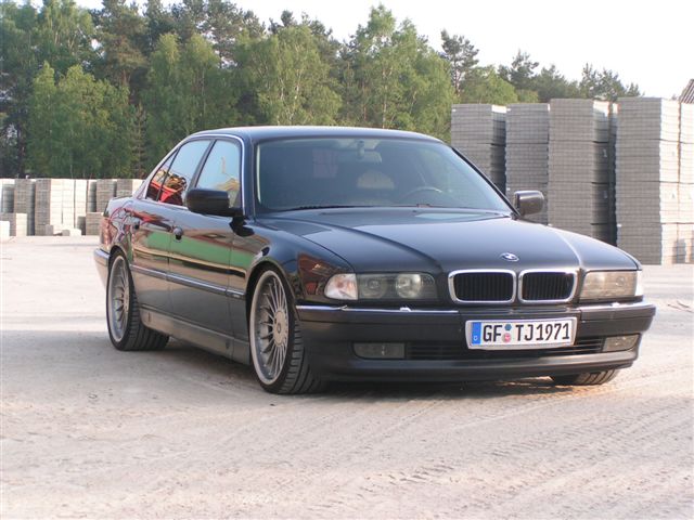 Bmw E38 740i