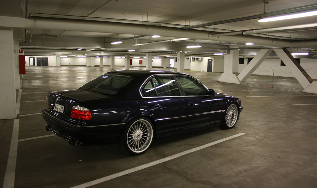 Bmw E38 740i
