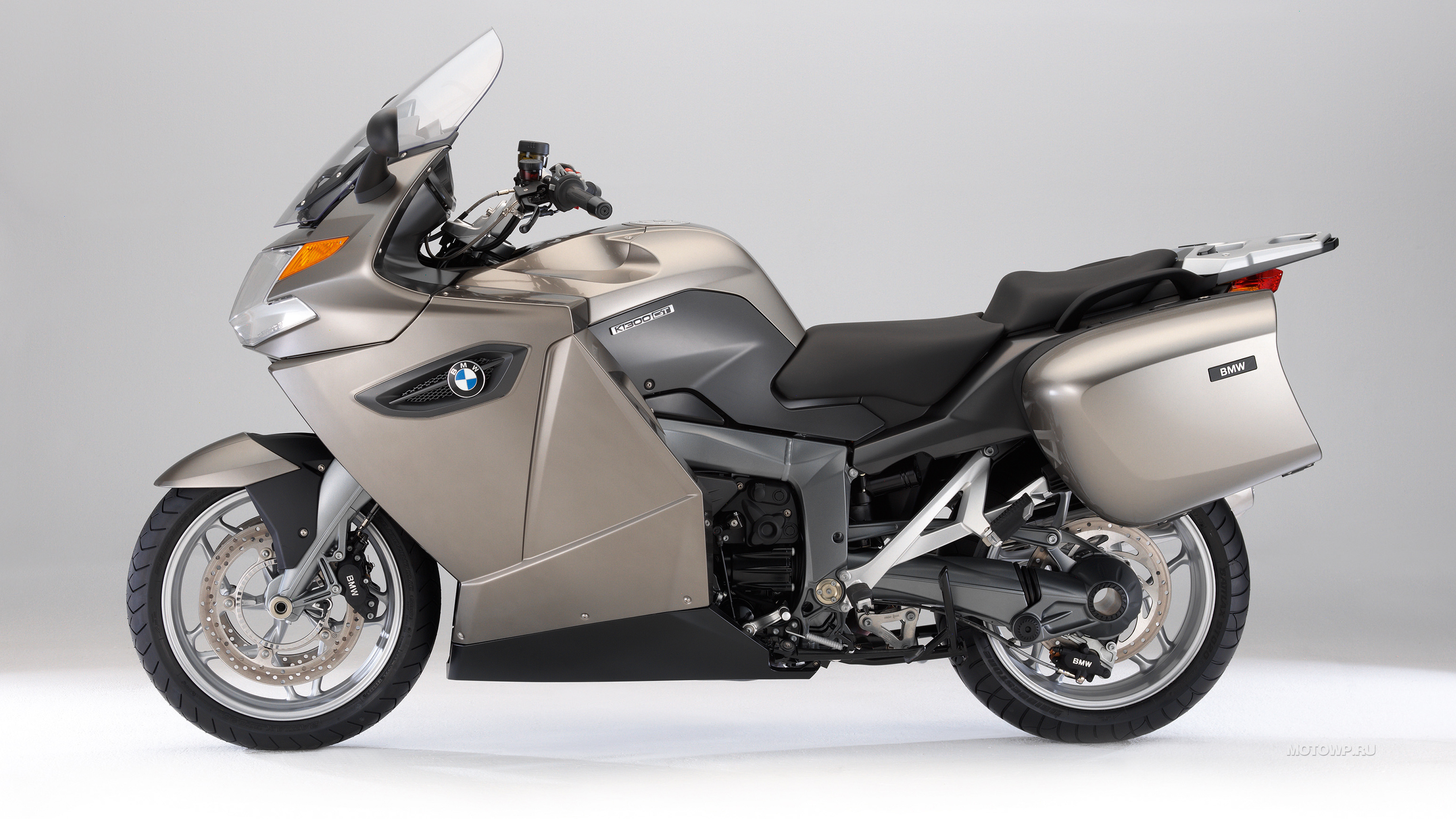 Bmw Gt 1300