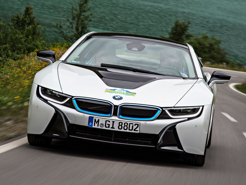 Bmw I8 V8