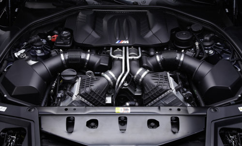 Bmw M V8
