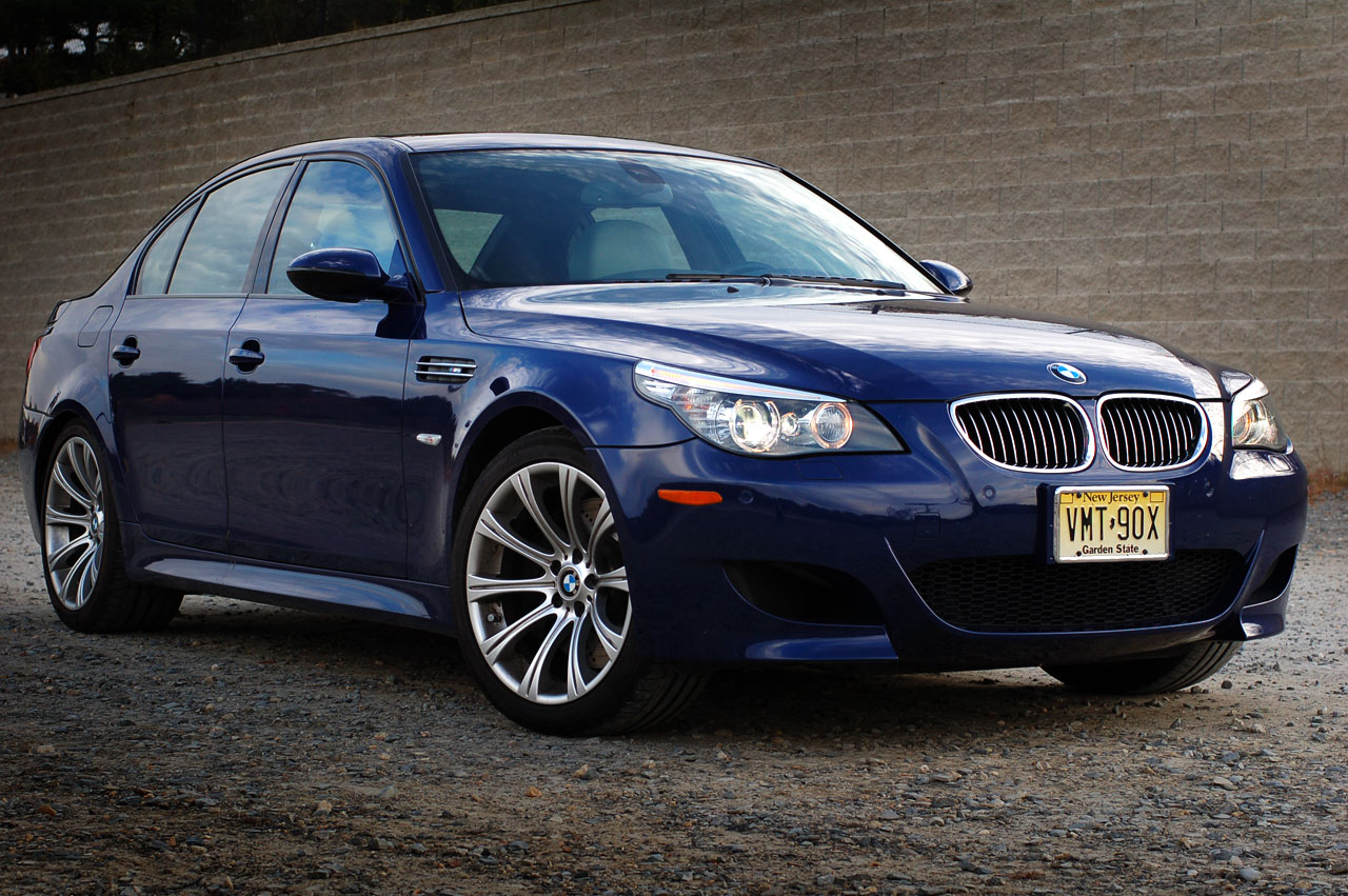 Bmw M V8