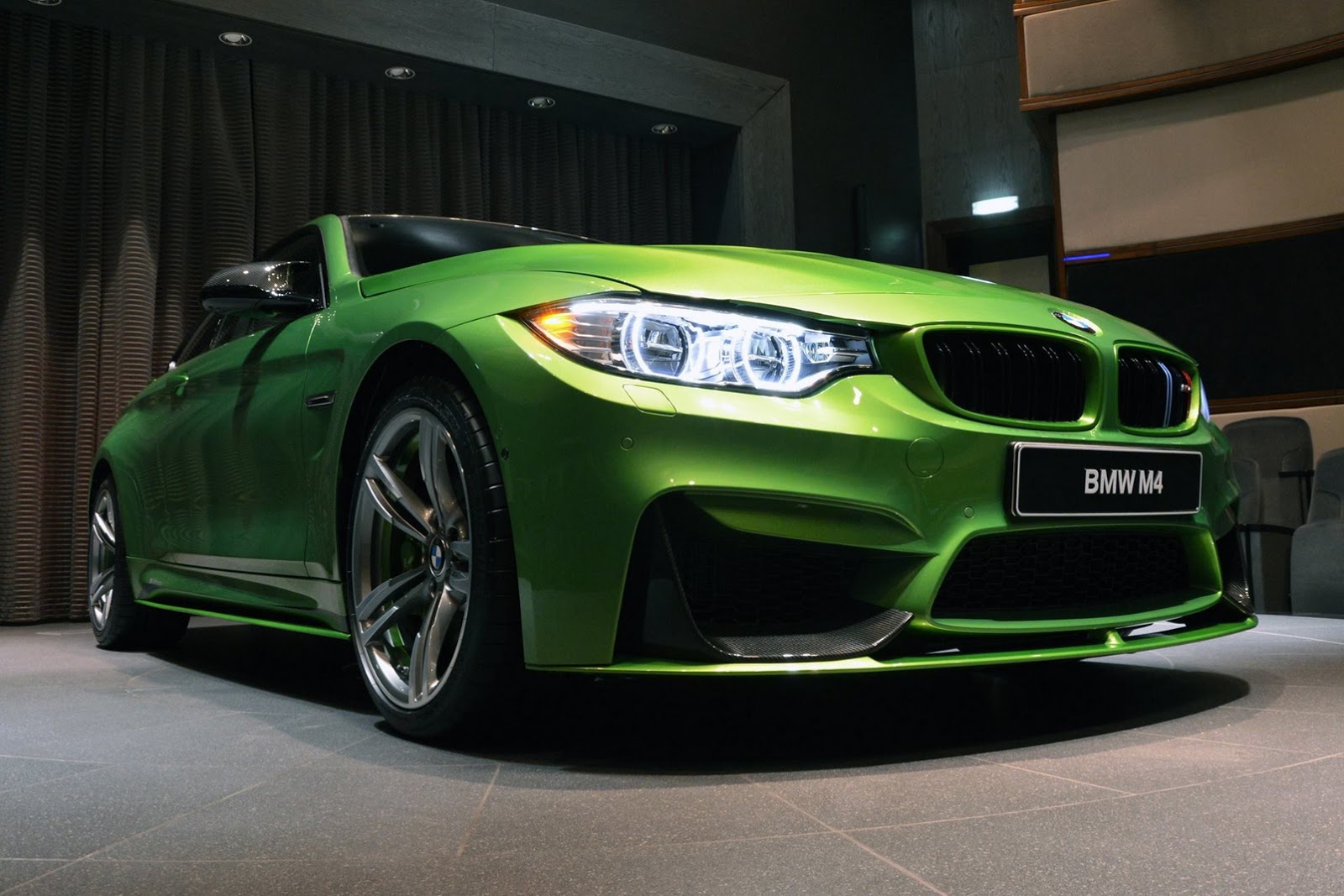 Bmw M4 Java Green