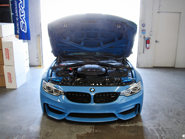 Bmw M4 V8