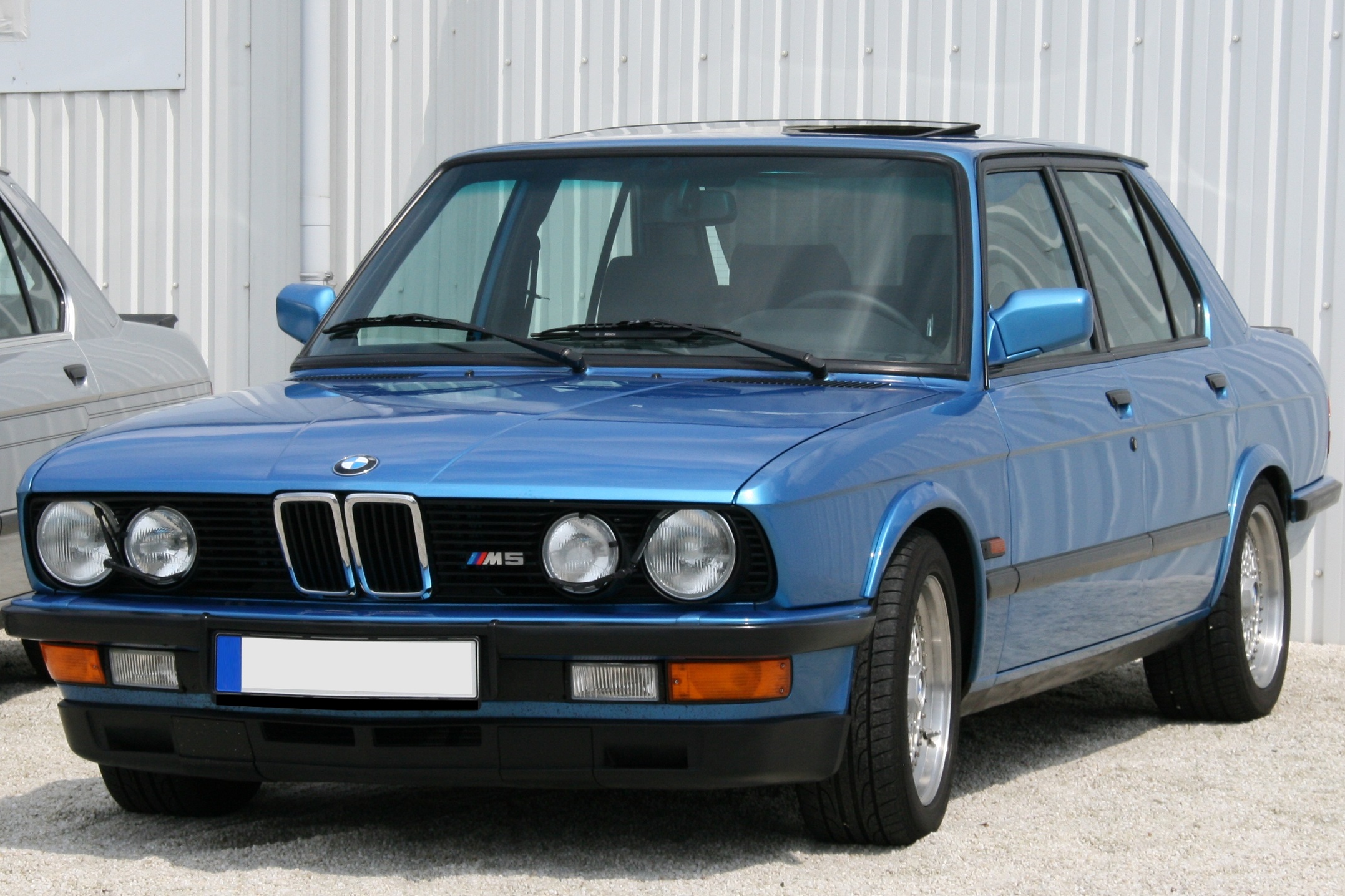 Bmw M5 E28