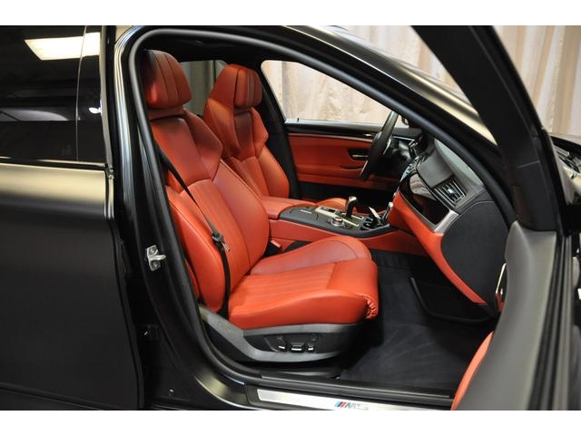 Bmw M5 Orange