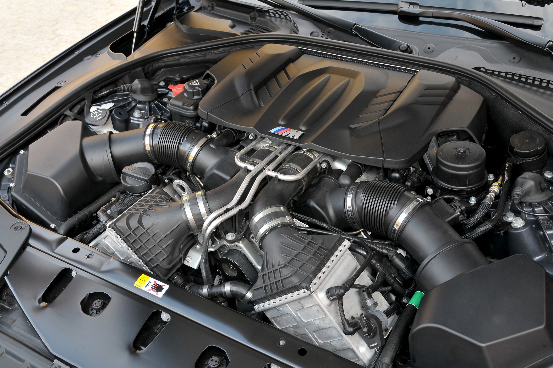 Bmw M5 Twin Turbo V8