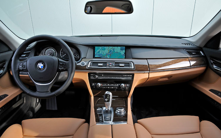 Bmw M7 2009