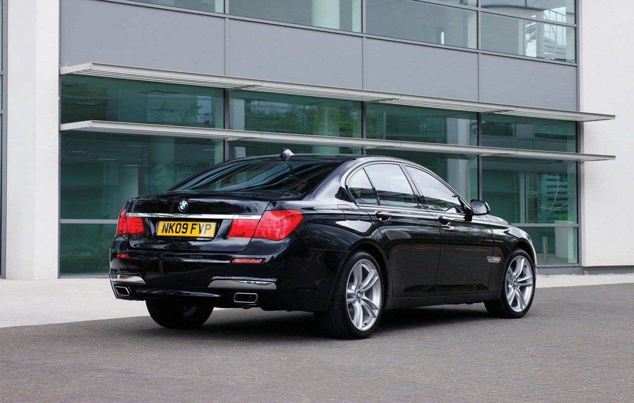 Bmw M7 2010