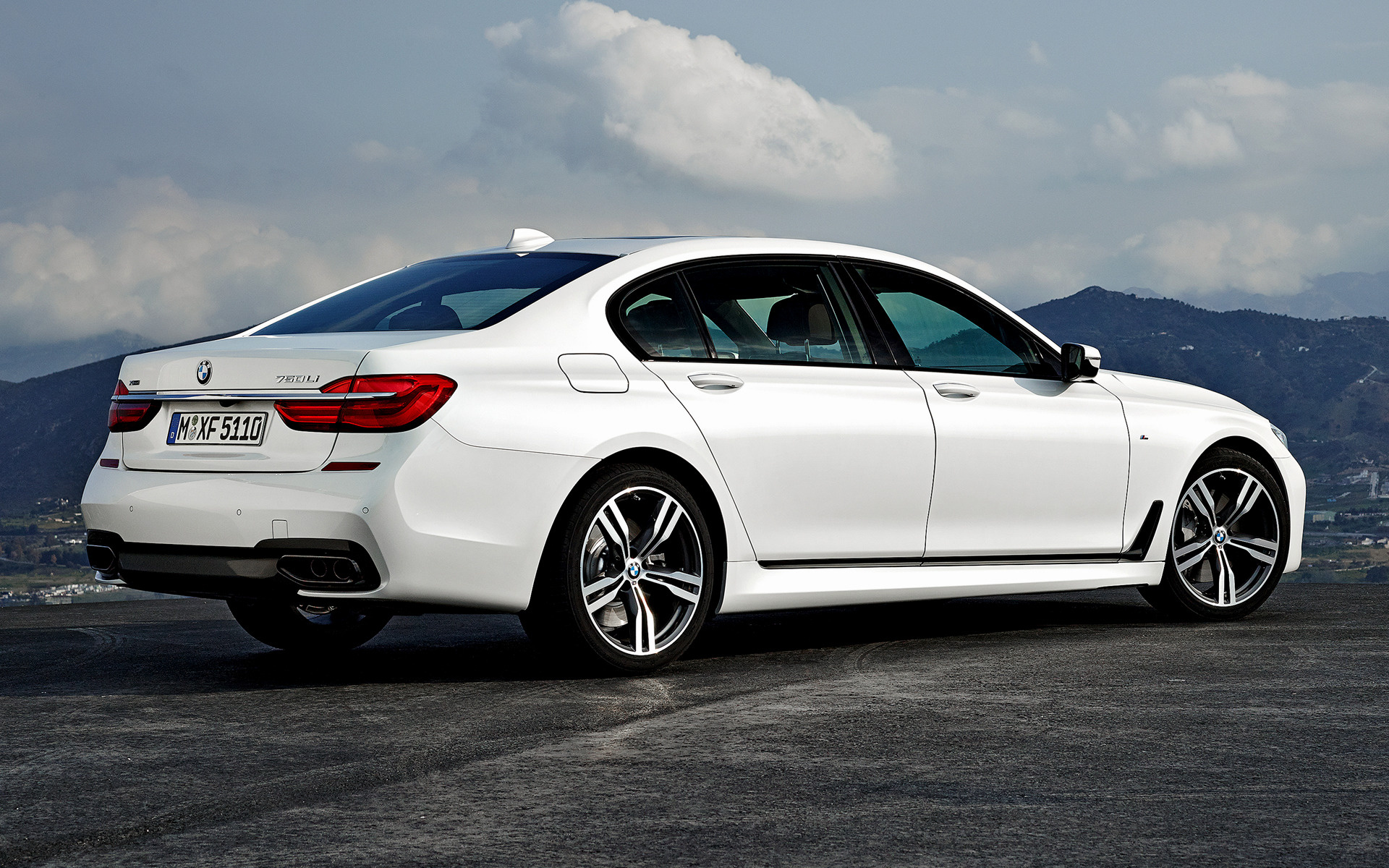 Bmw M7 2016