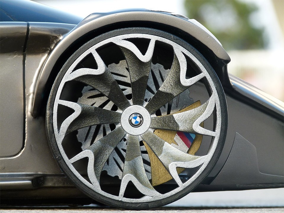 Bmw I9