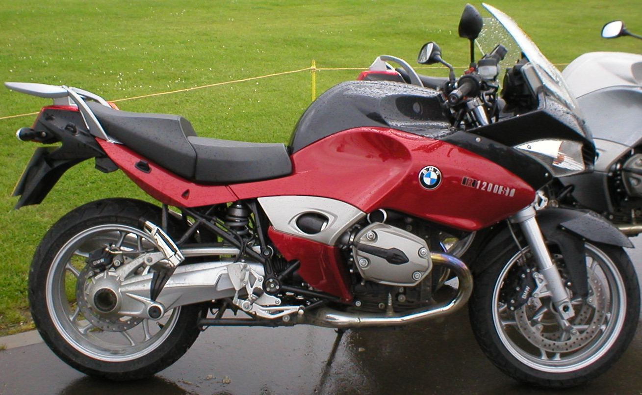Bmw R1200st