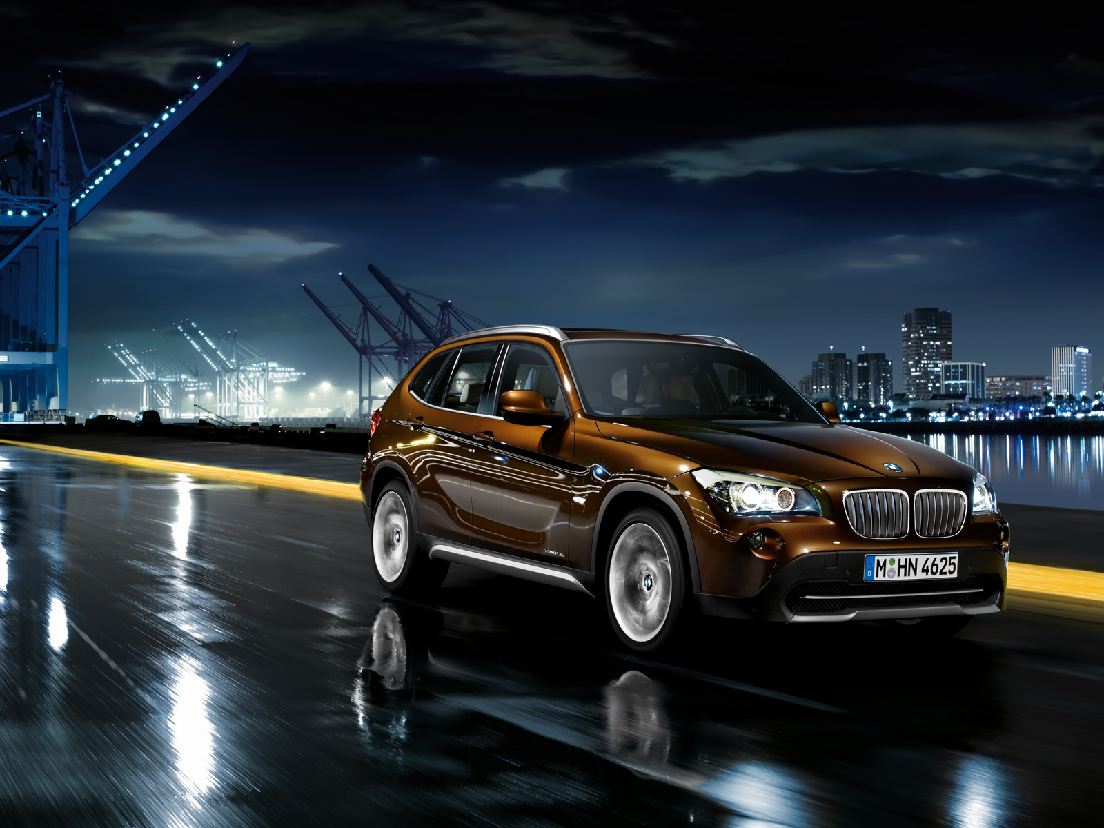 Bmw X1 Hk