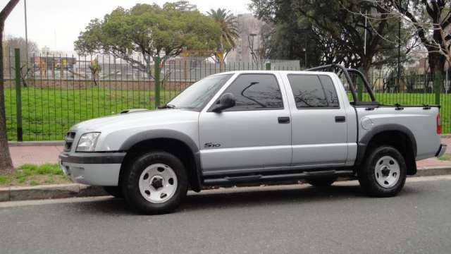 Chevrolet Apache 2004