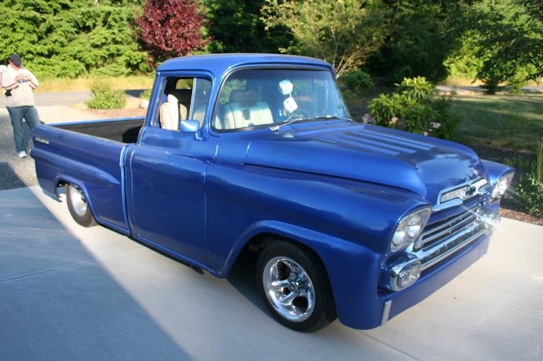 Chevrolet Apache Custom