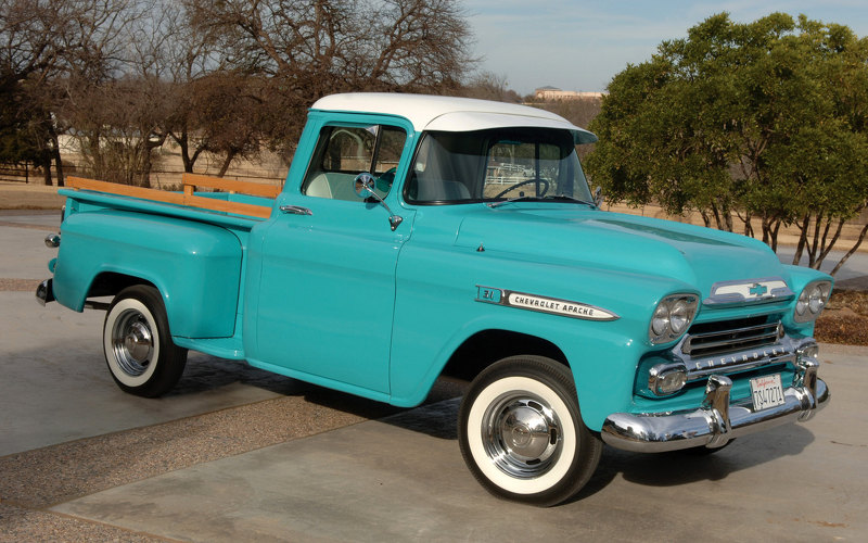 Chevrolet Apache Pickup