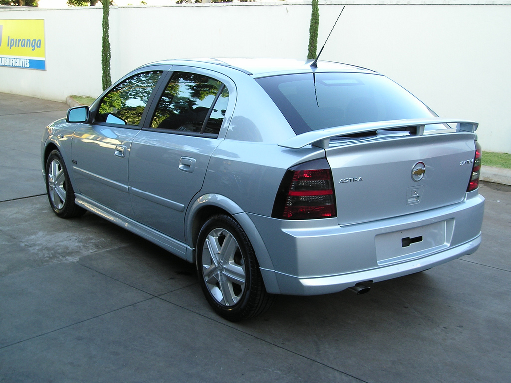 Chevrolet Astra Gsi 2.4
