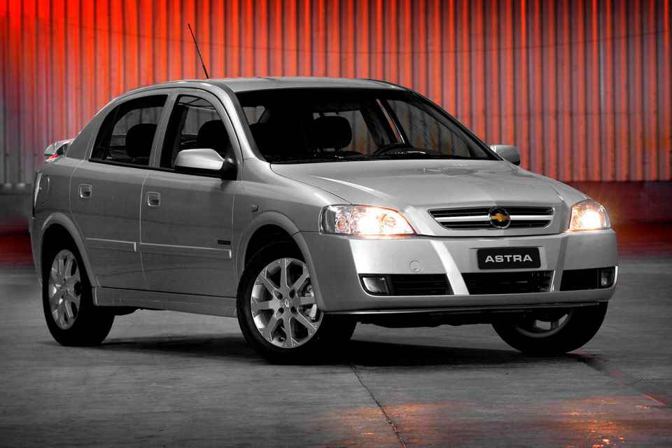 Chevrolet Astra Hatch Advantage 2.0