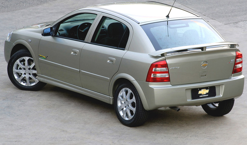 Chevrolet Astra Hatch Advantage 2.0