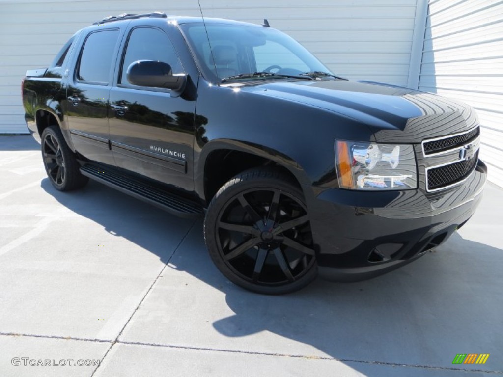 2013 Chevrolet Avalanche Ls