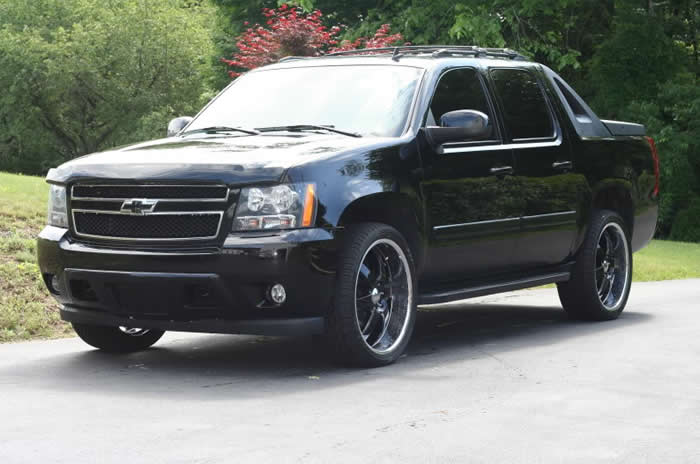 Chevrolet Avalanche Black