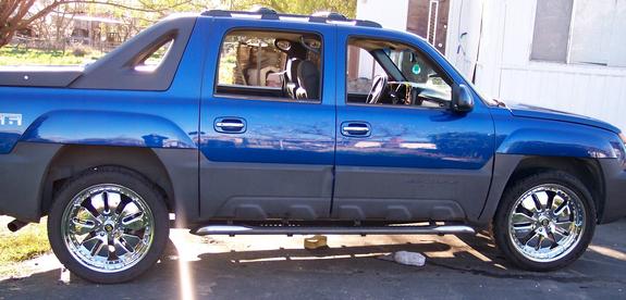 Chevrolet Avalanche Blue
