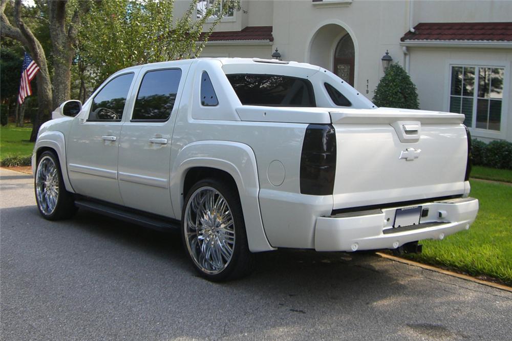 Chevrolet Avalanche Custom