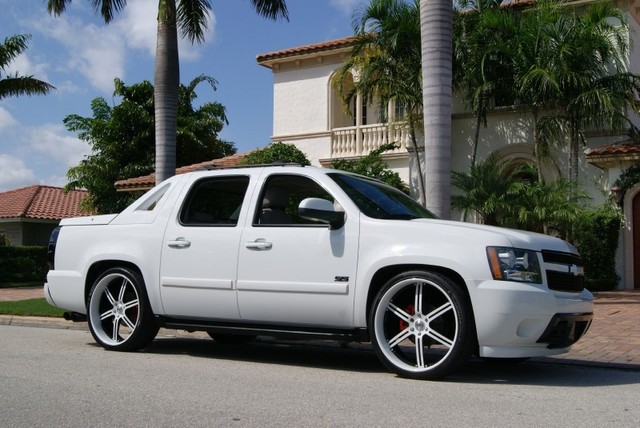 Chevrolet Avalanche Ss