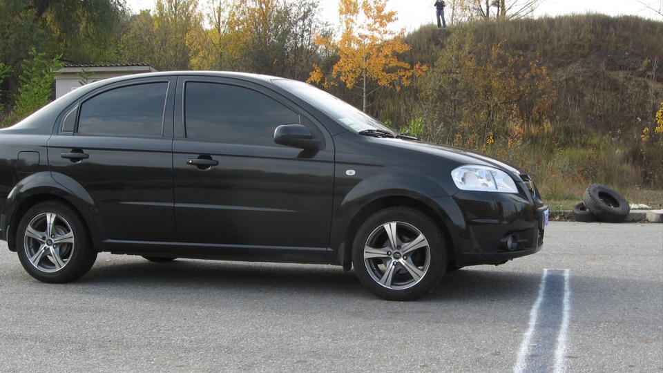 Chevrolet Aveo Black