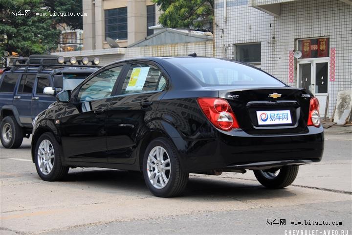 Chevrolet Aveo Black
