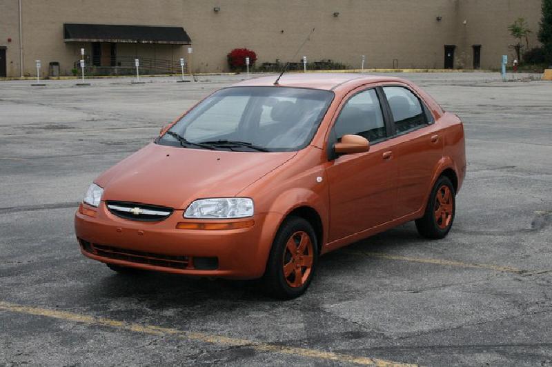 Chevrolet Aveo Orange