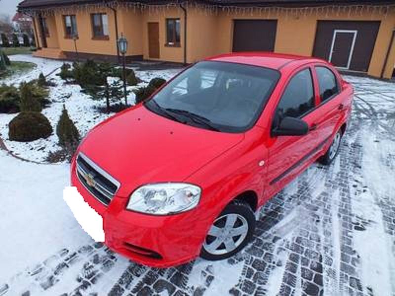 Chevrolet Aveo Red