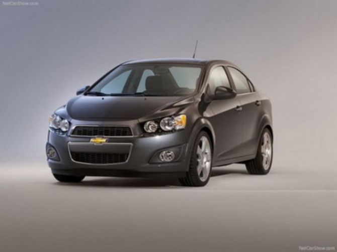Chevrolet Aveo Sedan 2013