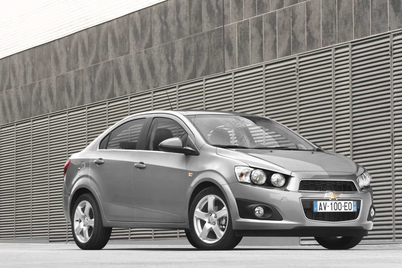 Chevrolet Aveo Sedan 2013