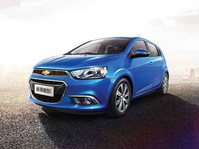 Chevrolet Aveo Sedan 2015