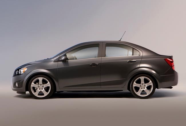 Chevrolet Aveo Sedan 2015