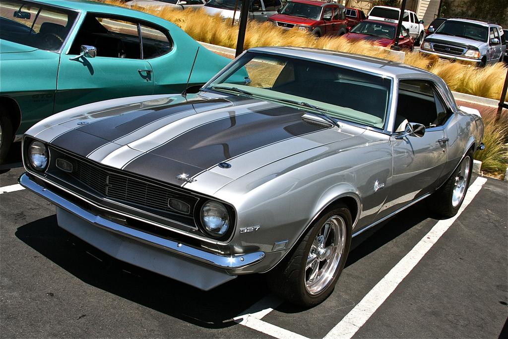 Chevrolet Camaro 327