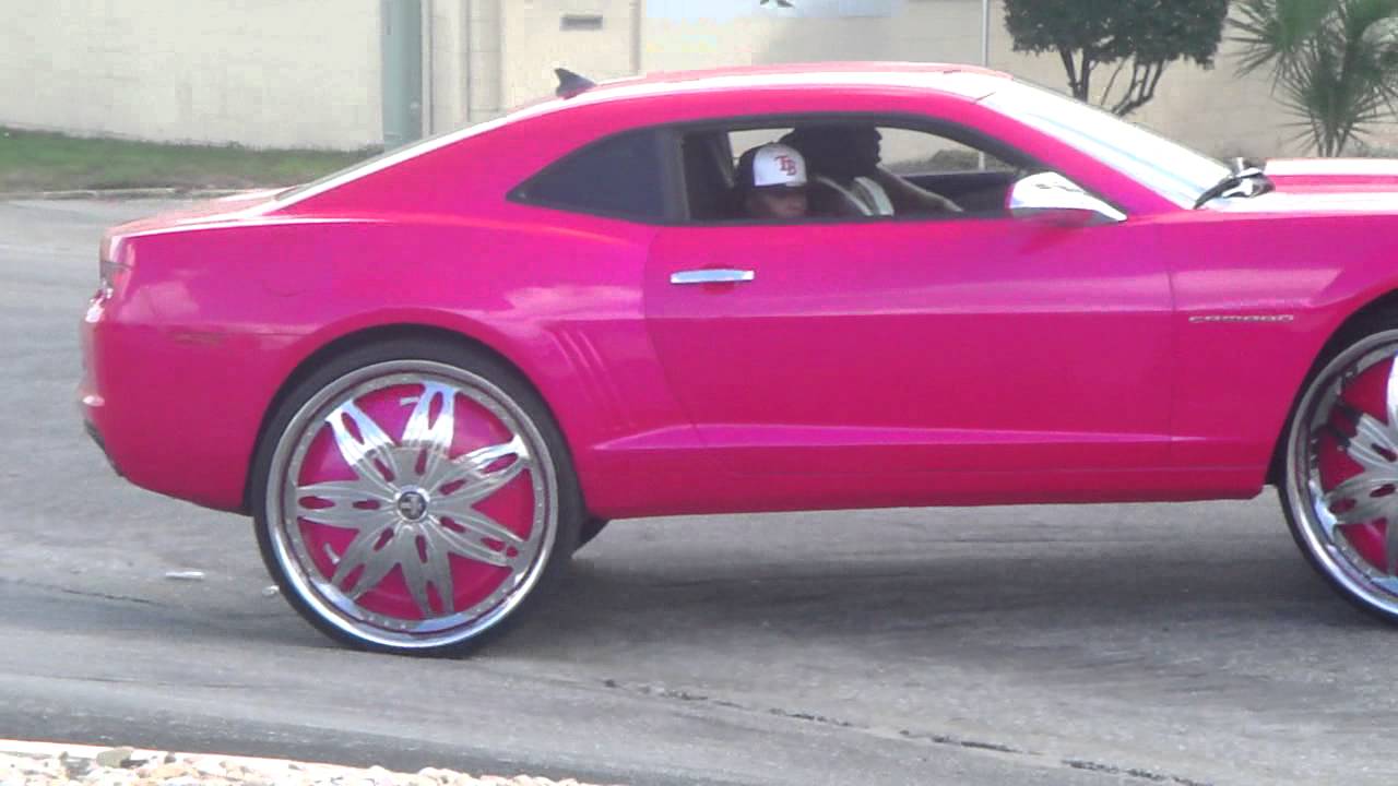 Chevrolet Camaro Pink