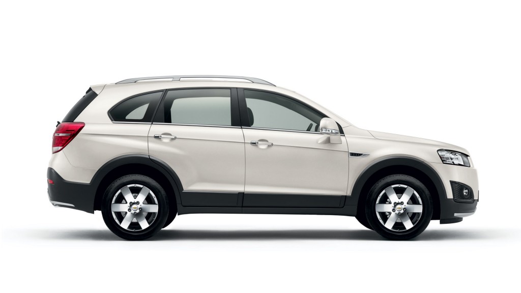 Chevrolet Captiva White