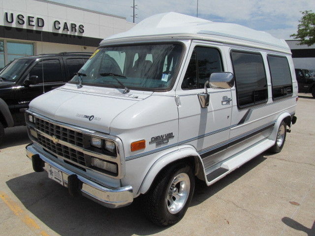Chevrolet Chevy Van 20