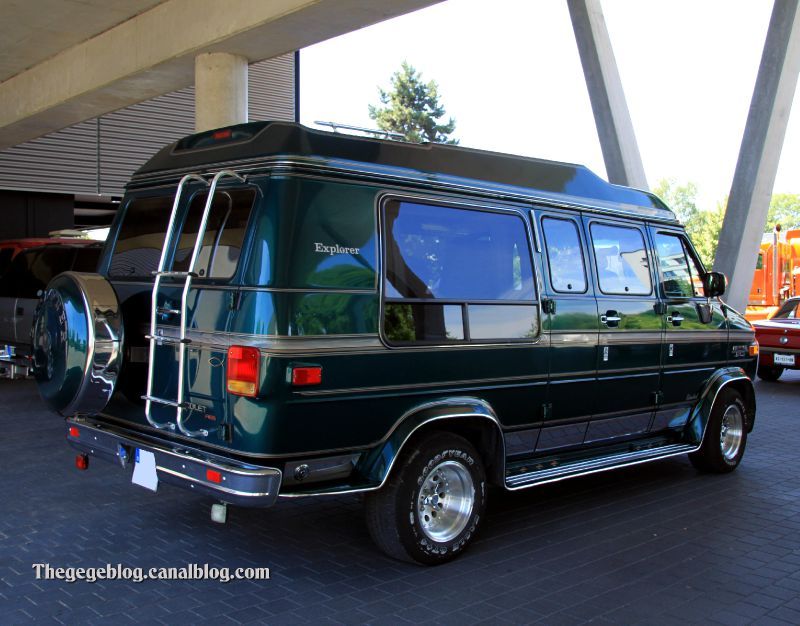 Chevrolet Chevy Van G20