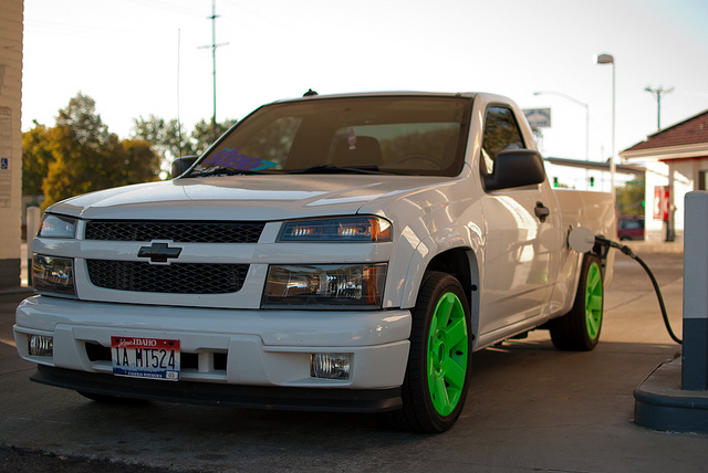 Chevrolet Colorado White