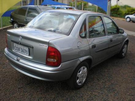 Chevrolet Corsa 1.6 Gl