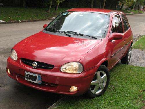 Chevrolet Corsa 3p