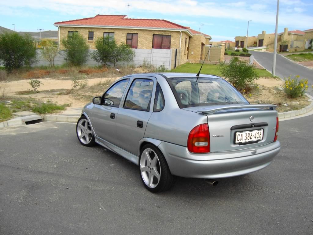 Chevrolet Corsa B