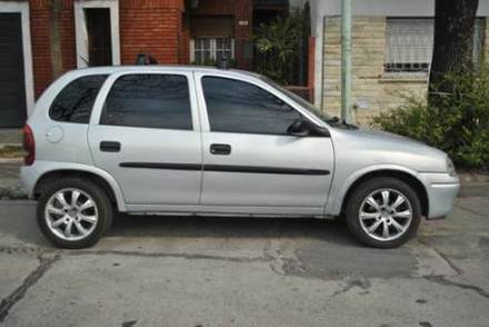 Chevrolet Corsa Coupe