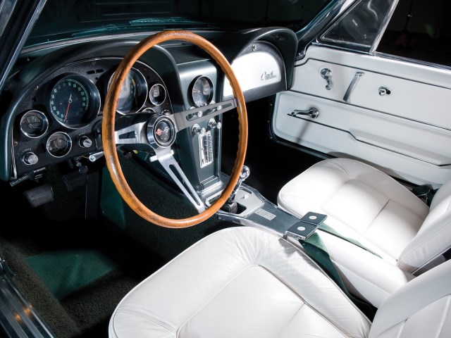 Chevrolet Corvette Stingray C2 Chevrolet Corvette Stingray C2